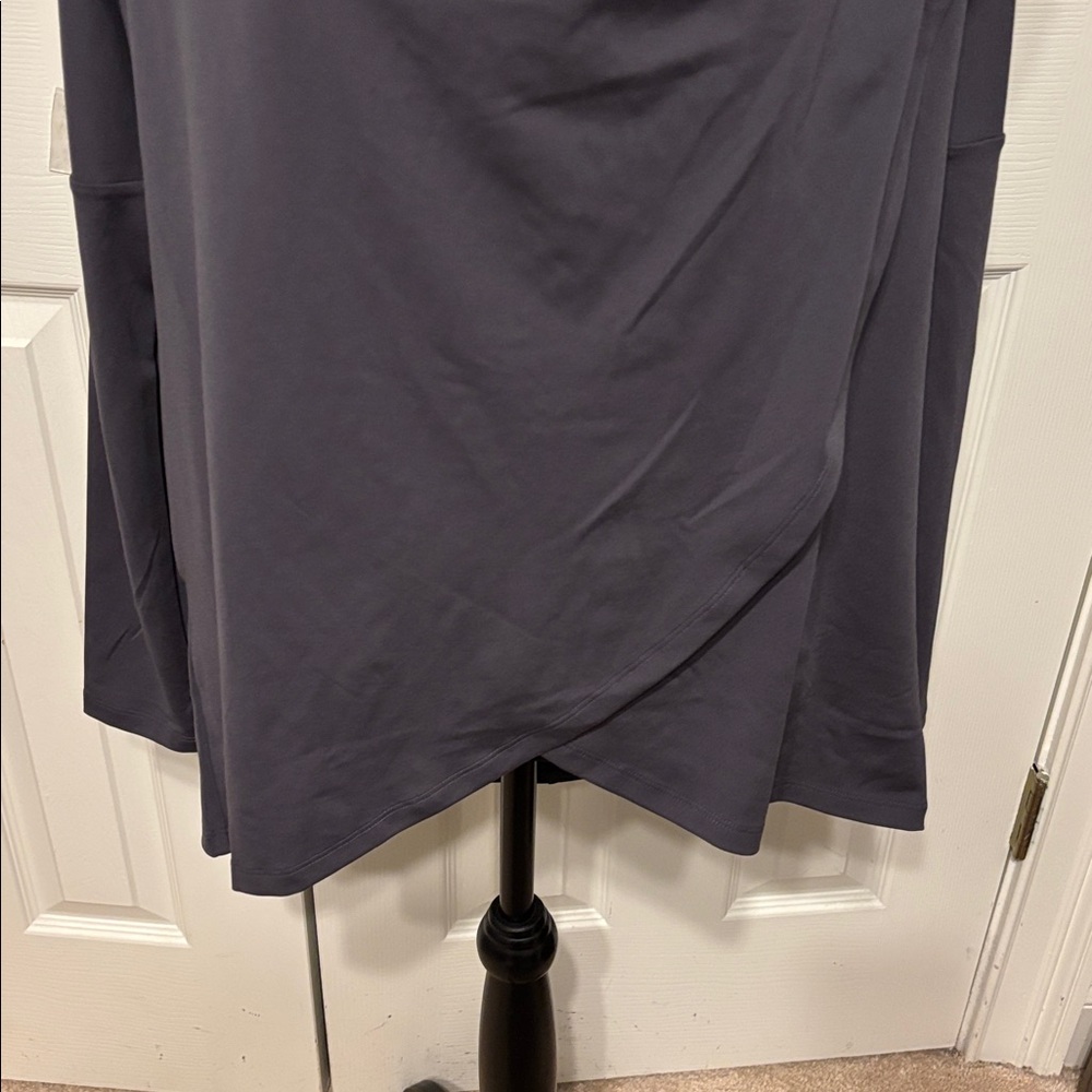 Ingrid & Isabel Maternity Active Wrap Hooded Sweatshirt - Picture 4 of 12